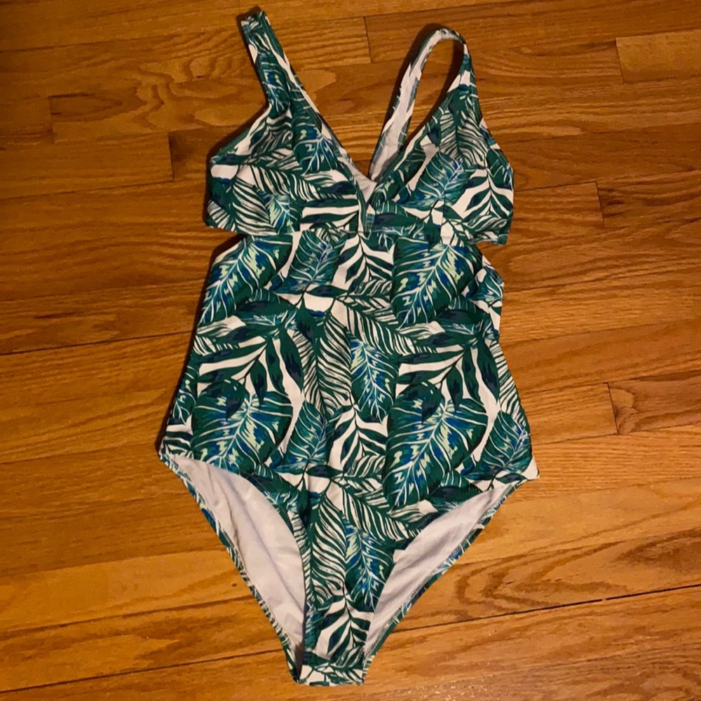 Brand new one-piece 🩱